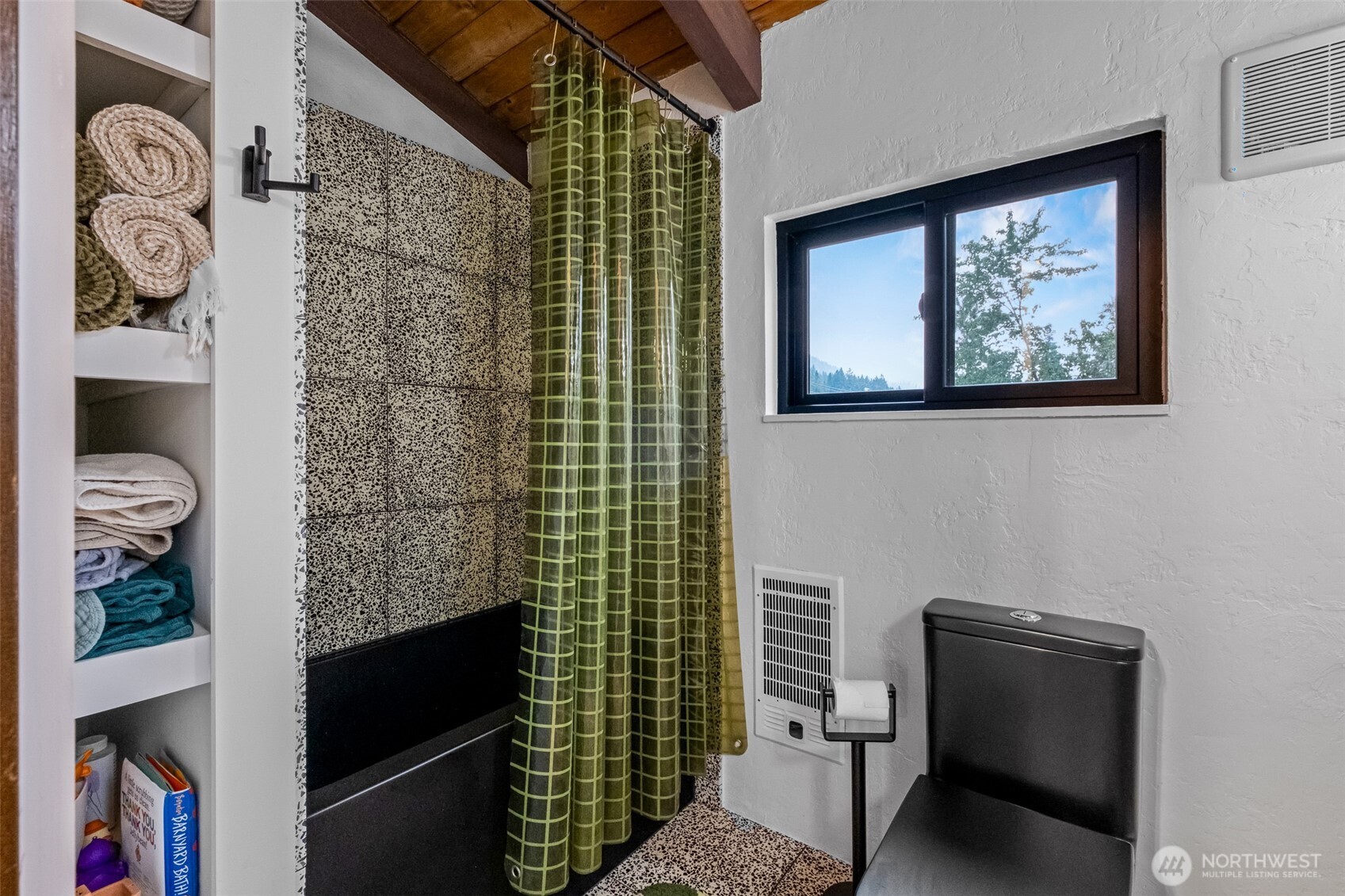 property viewer photo 25