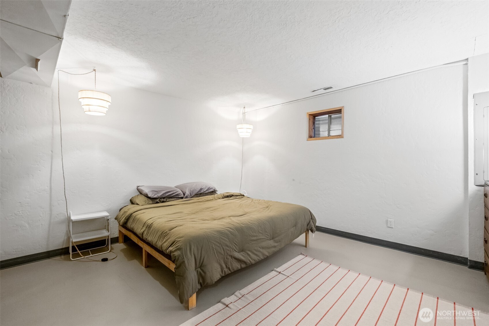 property viewer photo 30