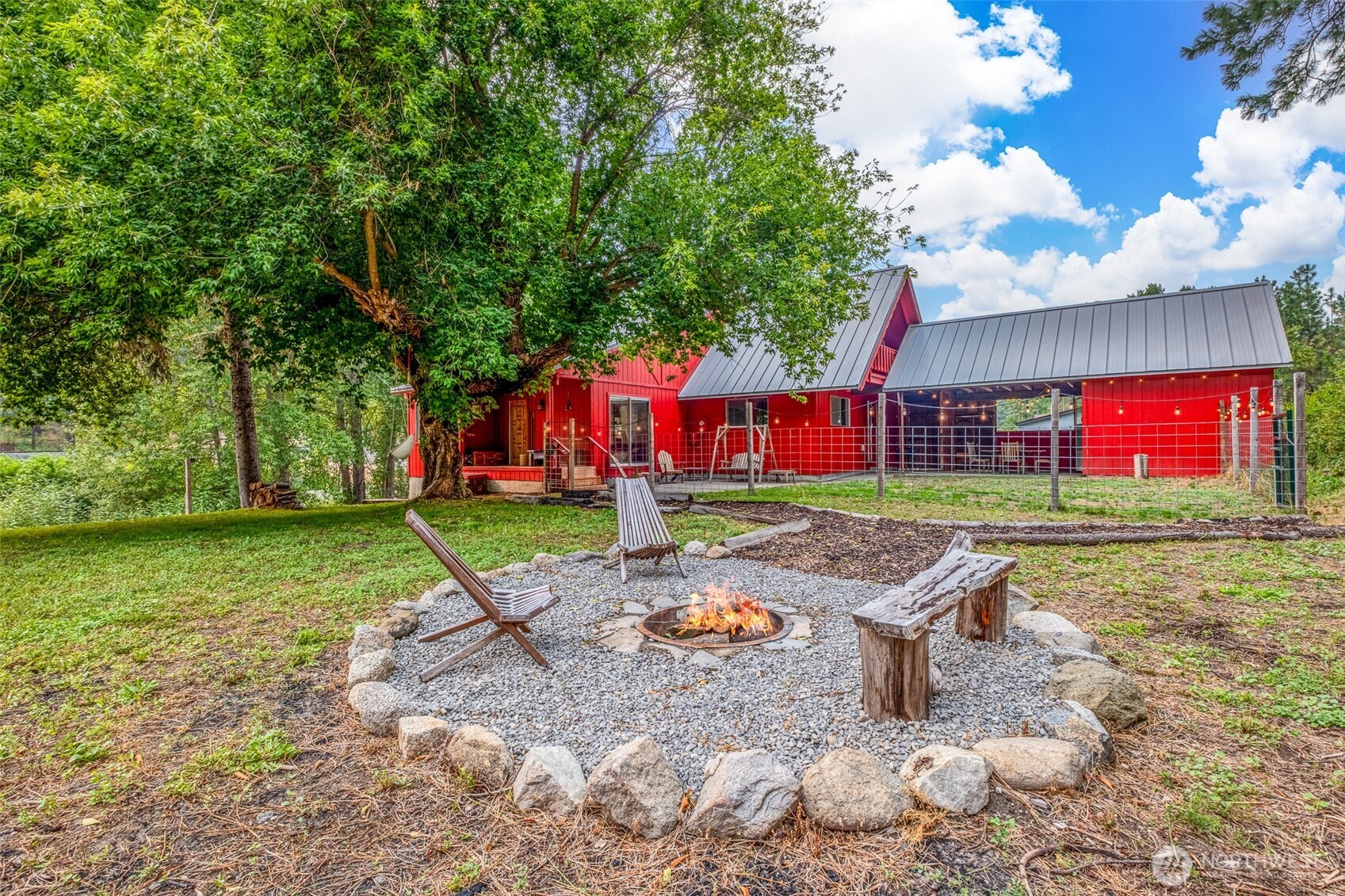 property viewer photo 4