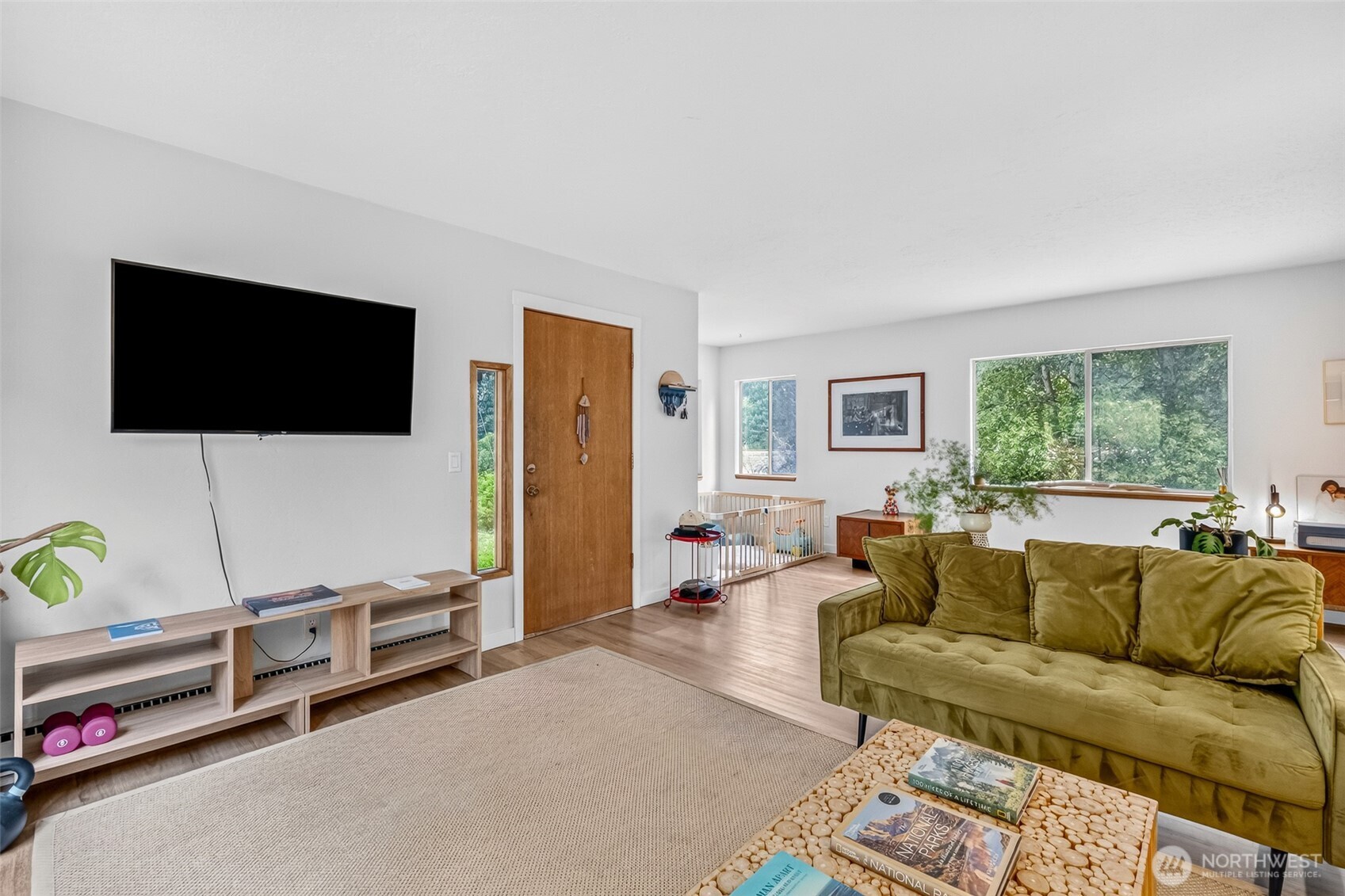 property viewer photo 6