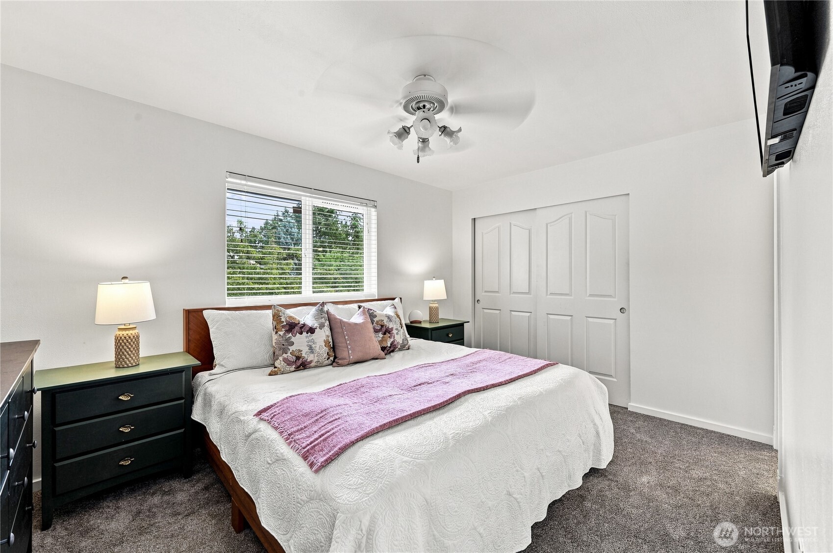 property viewer photo 15