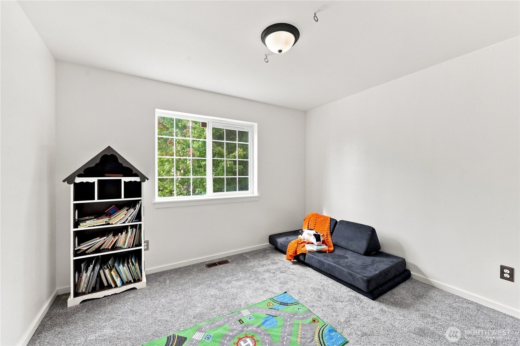 property viewer photo 19