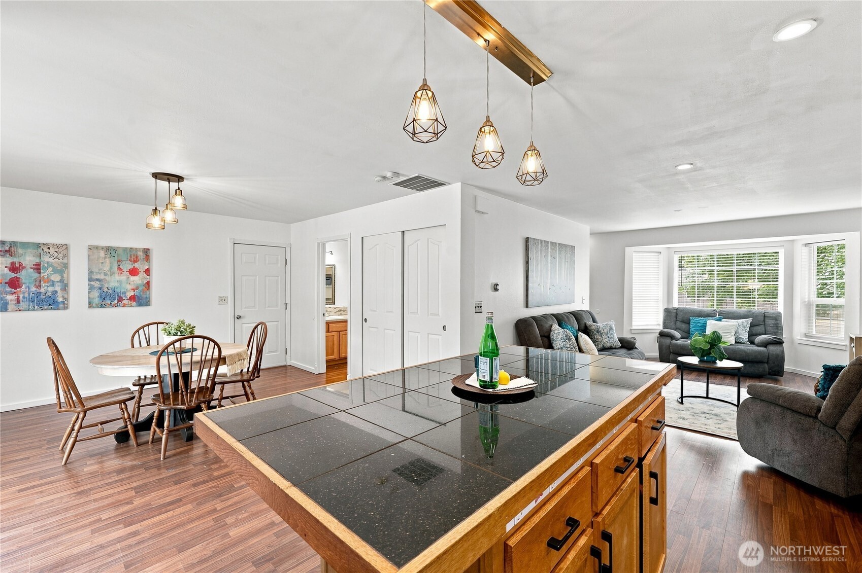 property viewer photo 8