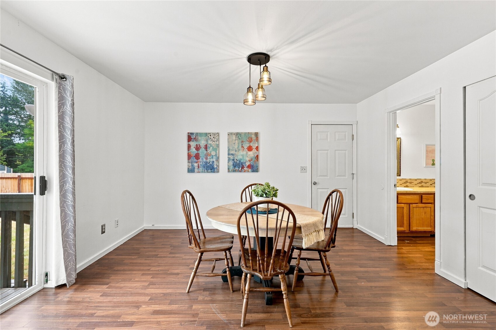 property viewer photo 9