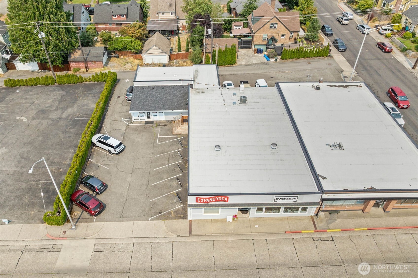main property photo 12