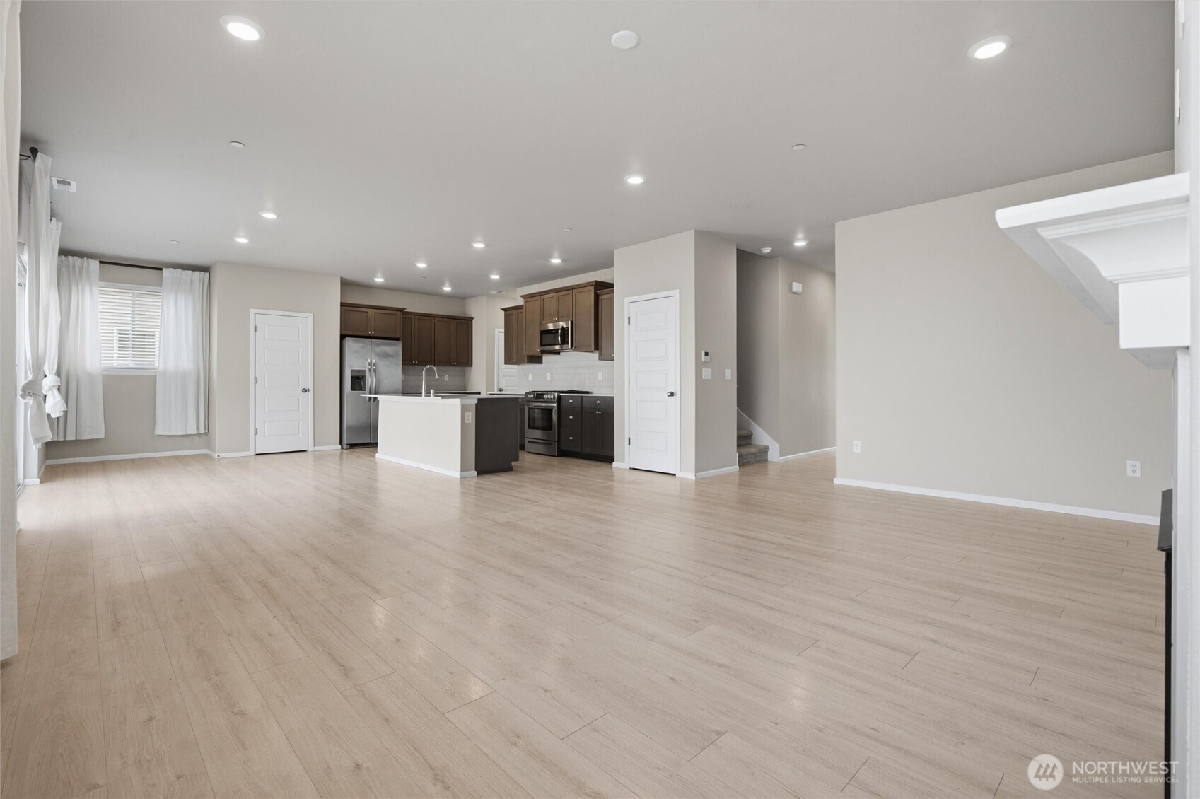 property viewer photo 11