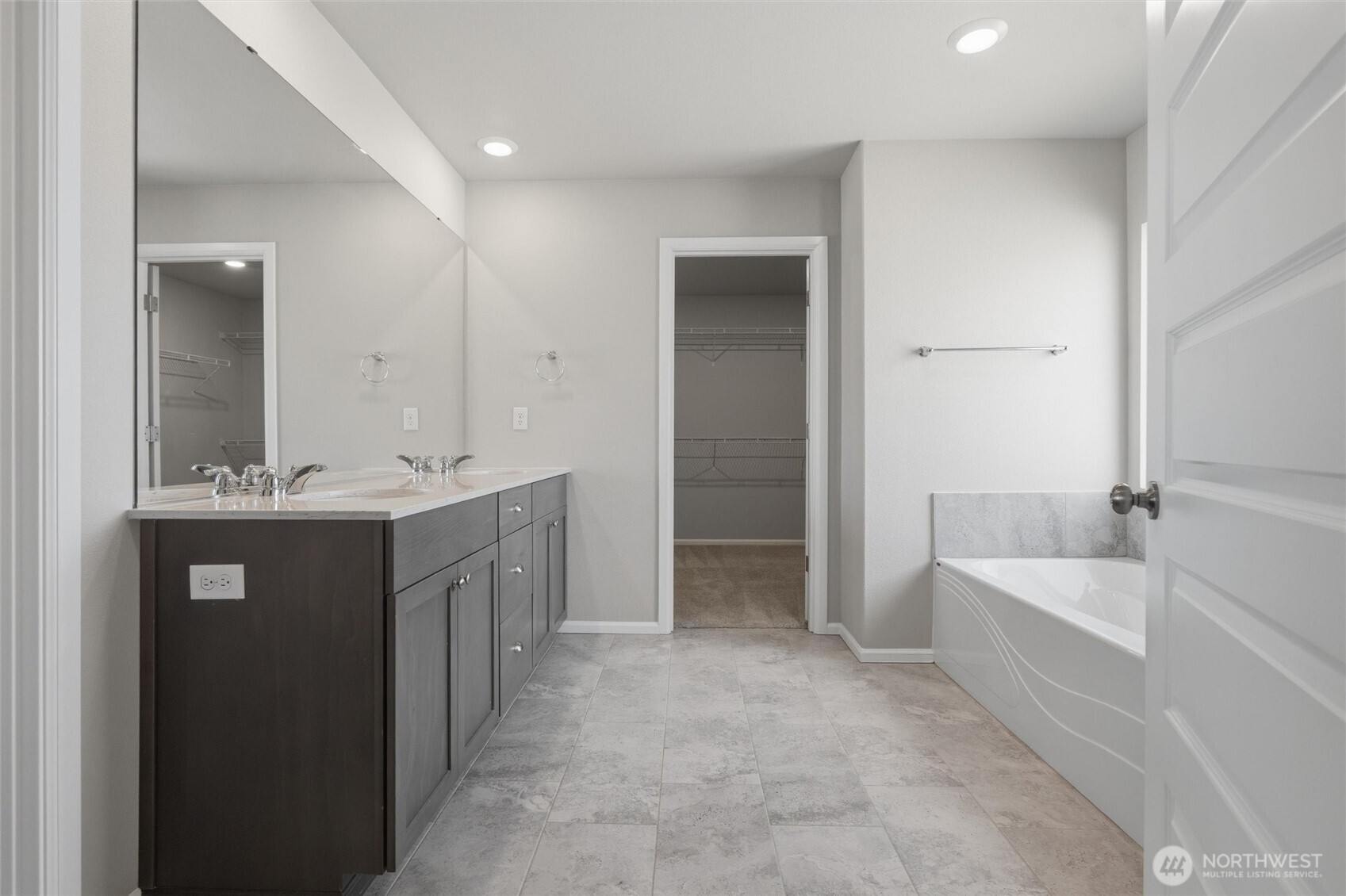 property viewer photo 21