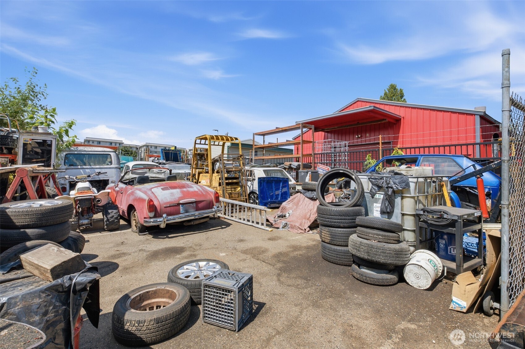 main property photo 15