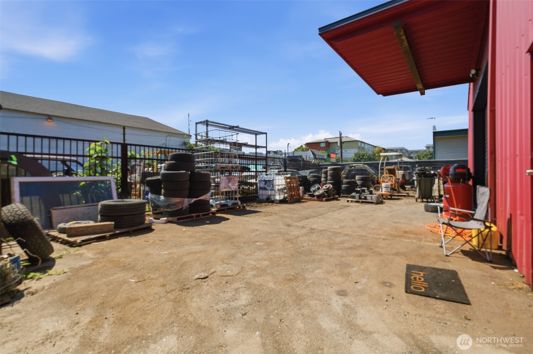 main property photo 18