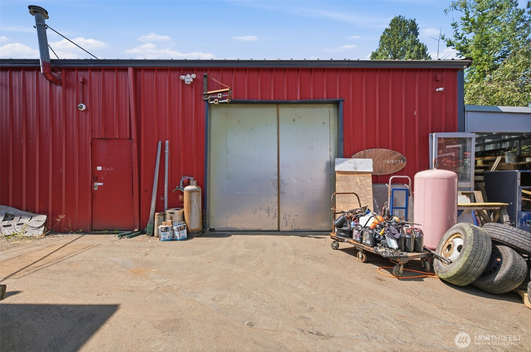 main property photo 20