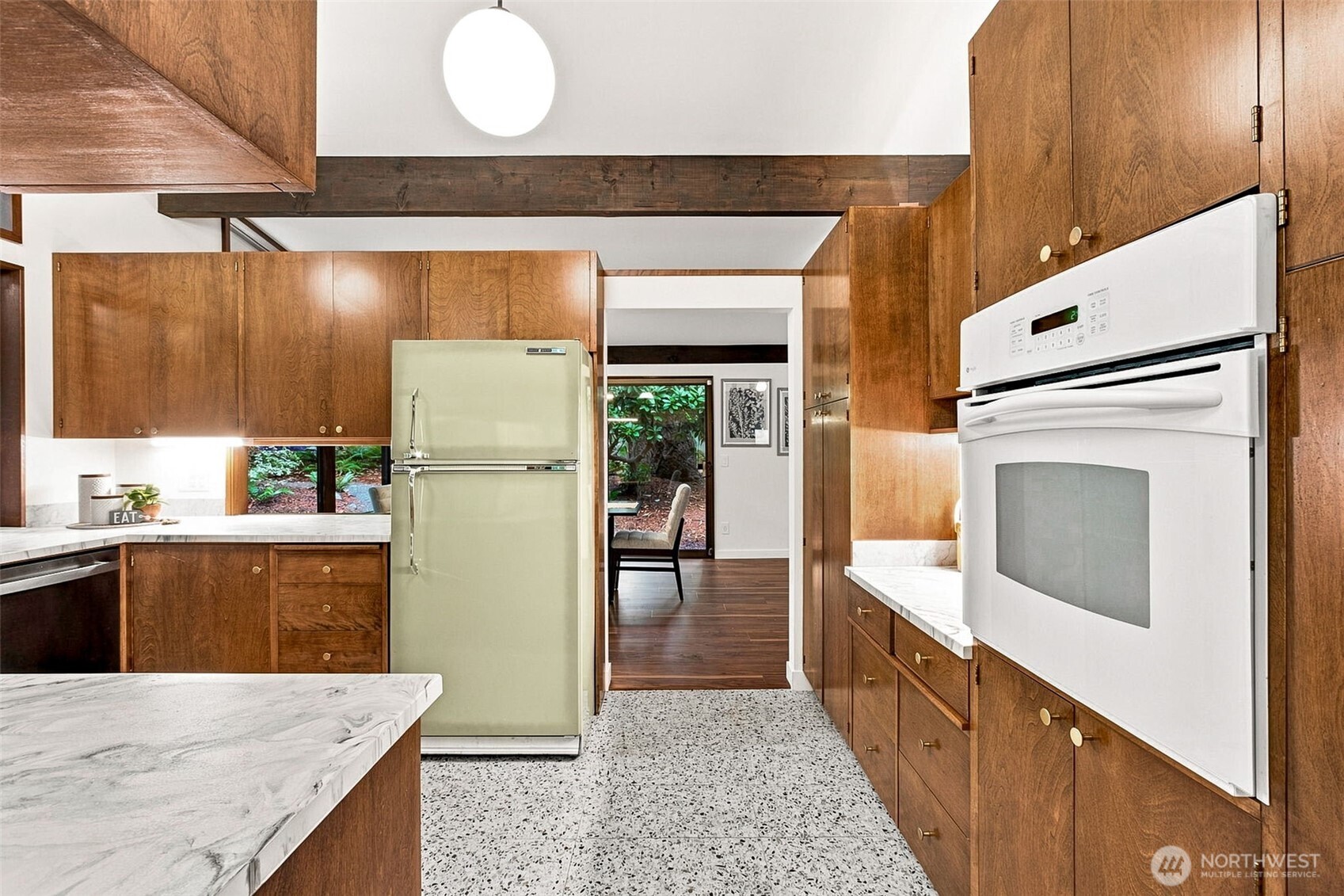 property viewer photo 11
