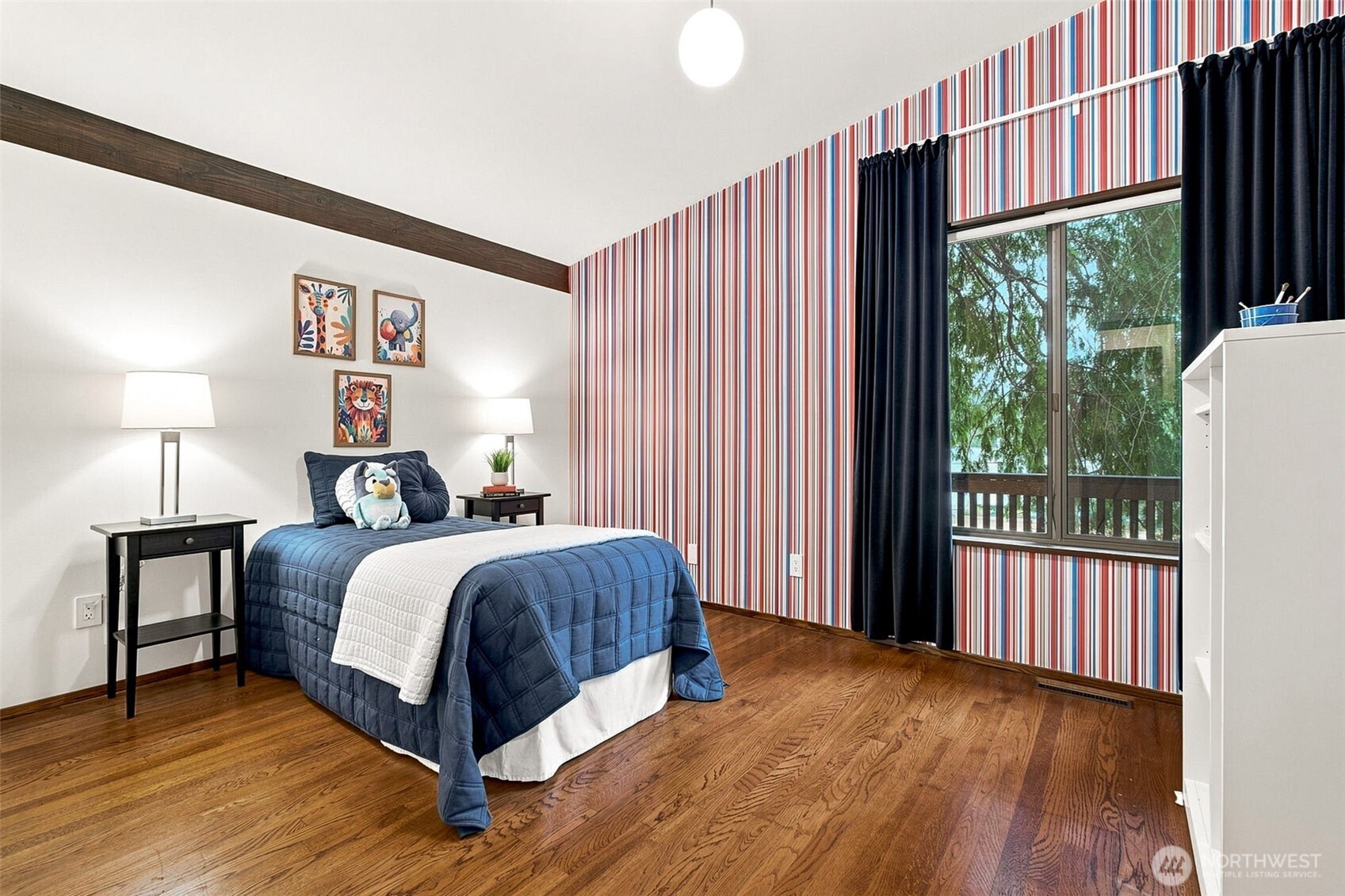 property viewer photo 19