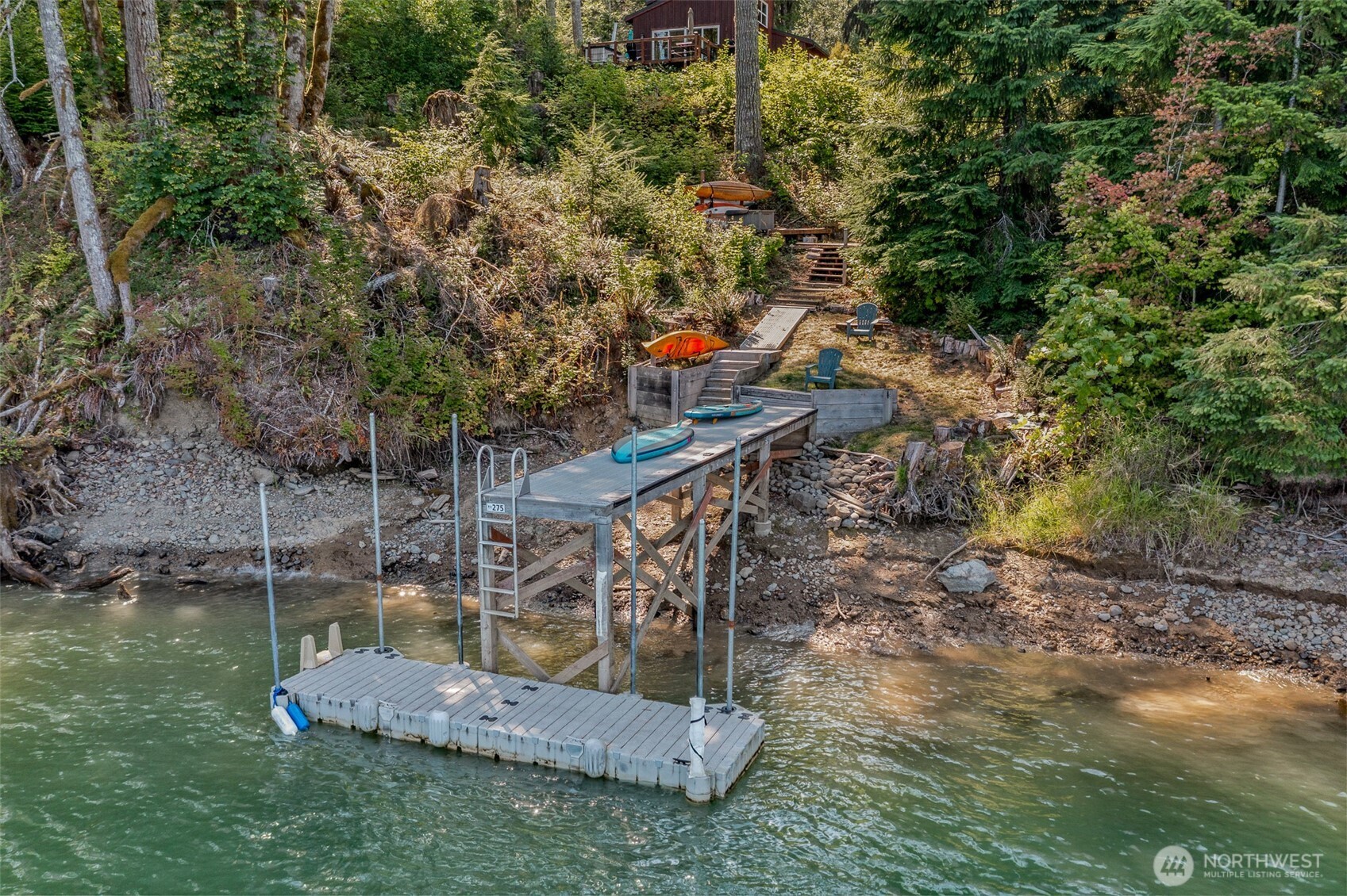 main property photo 28