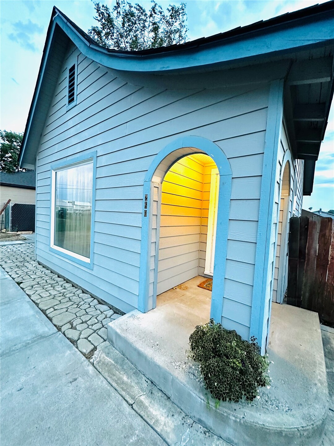 main property photo 23
