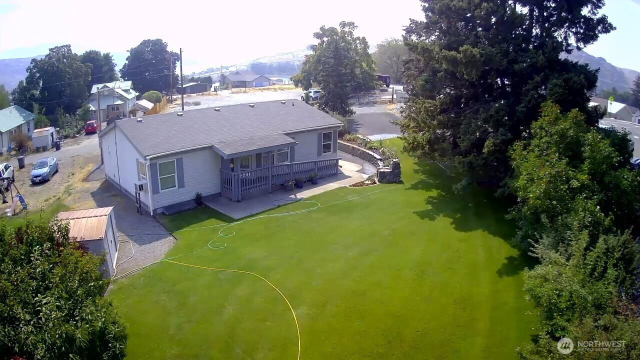 main property photo 32