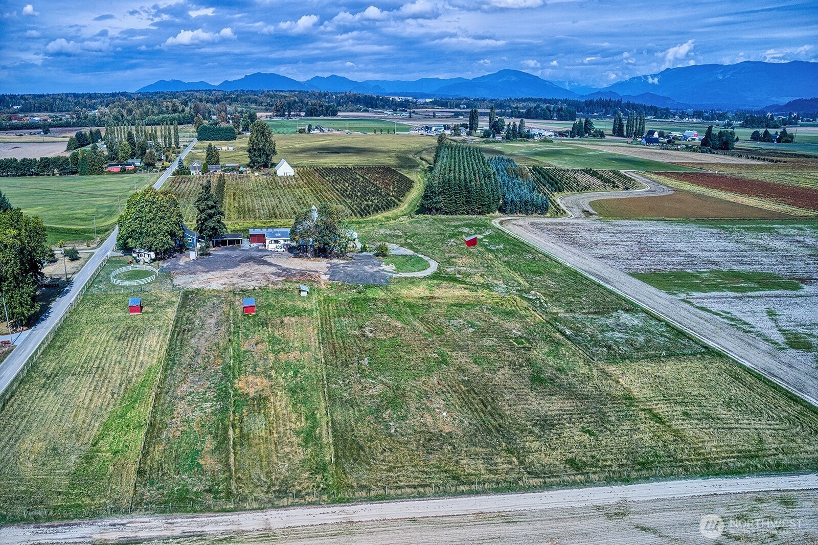 main property photo 2