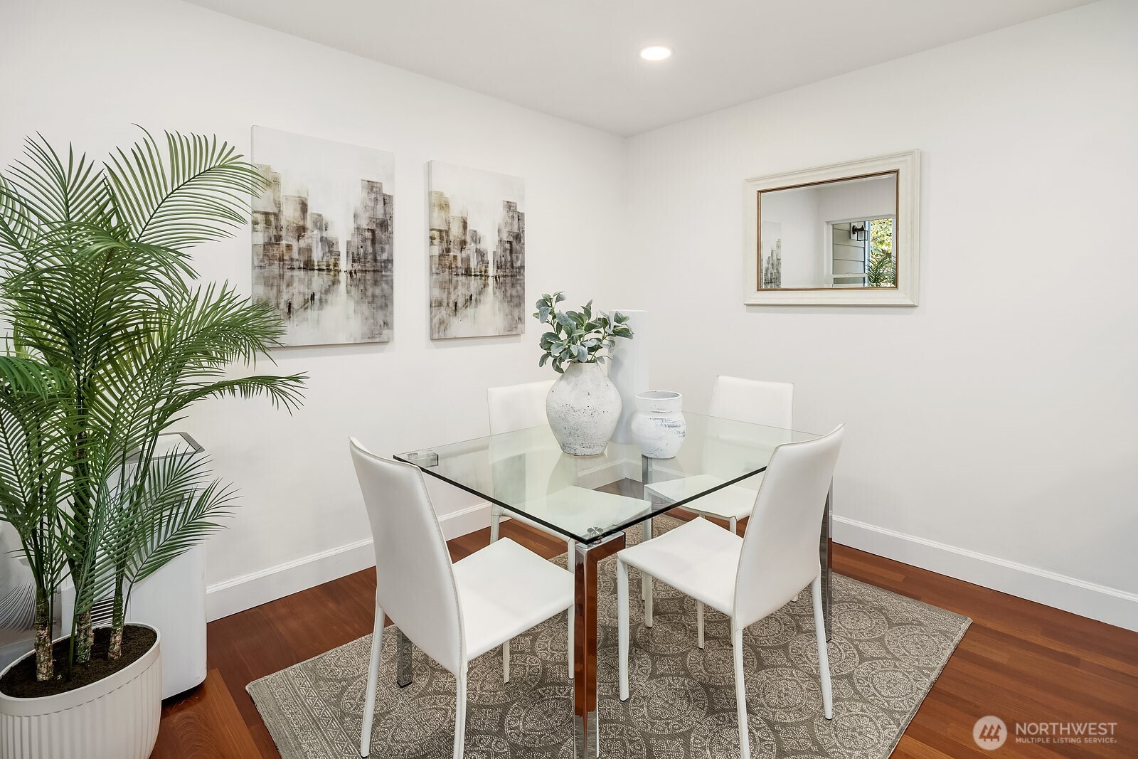 property viewer photo 7