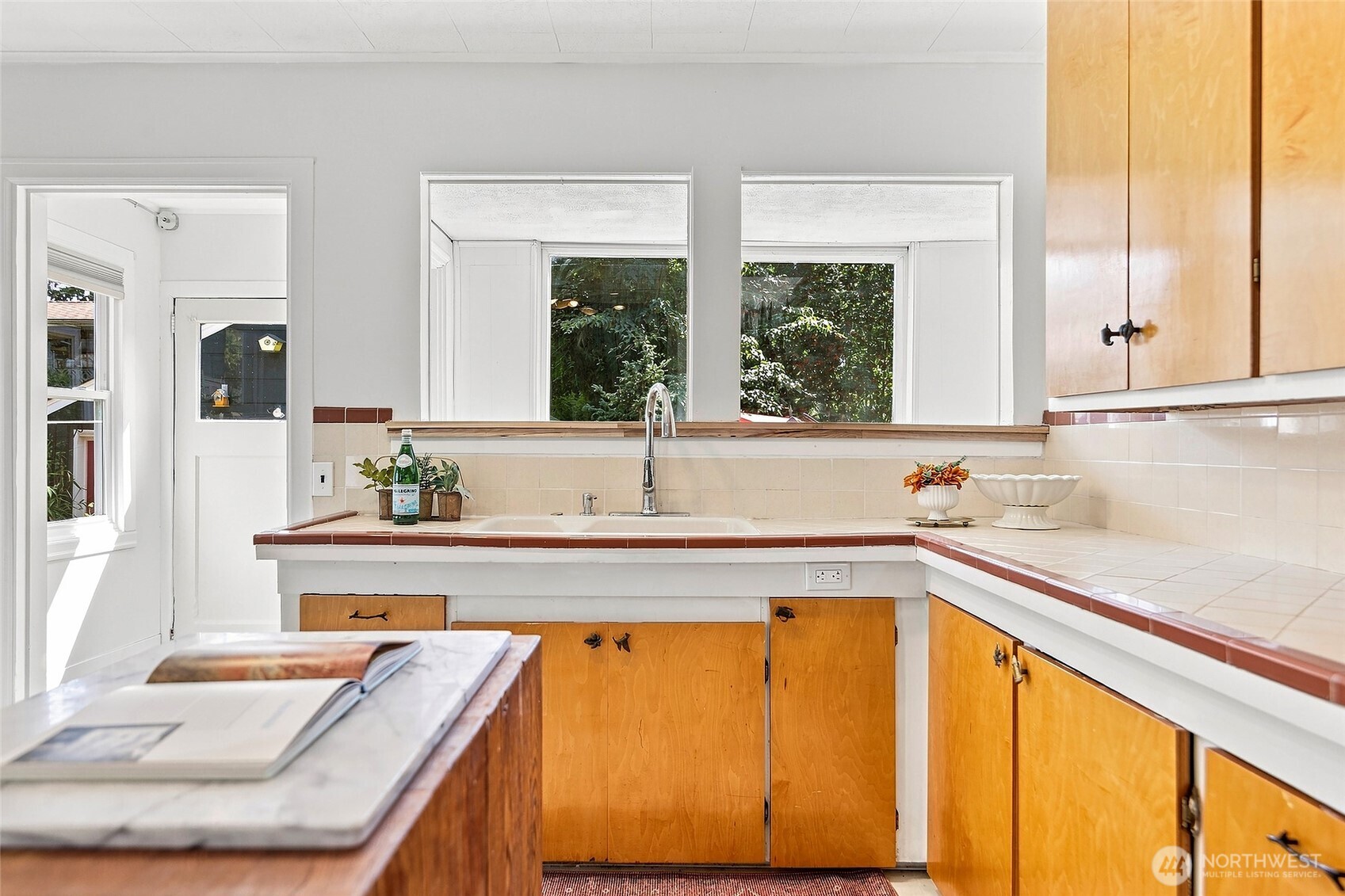property viewer photo 10