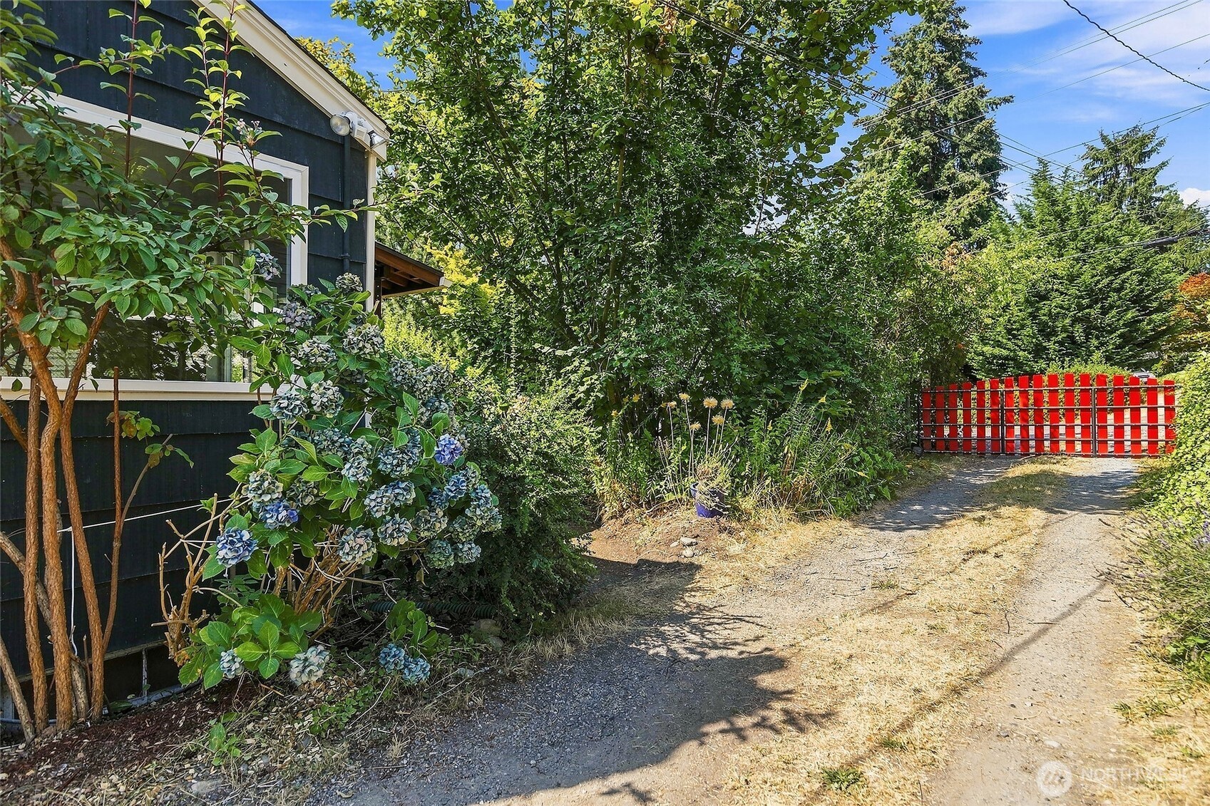property viewer photo 17
