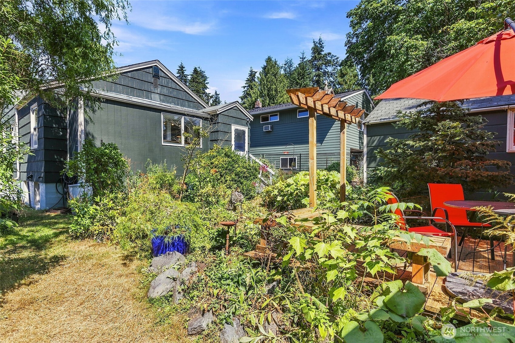 property viewer photo 18