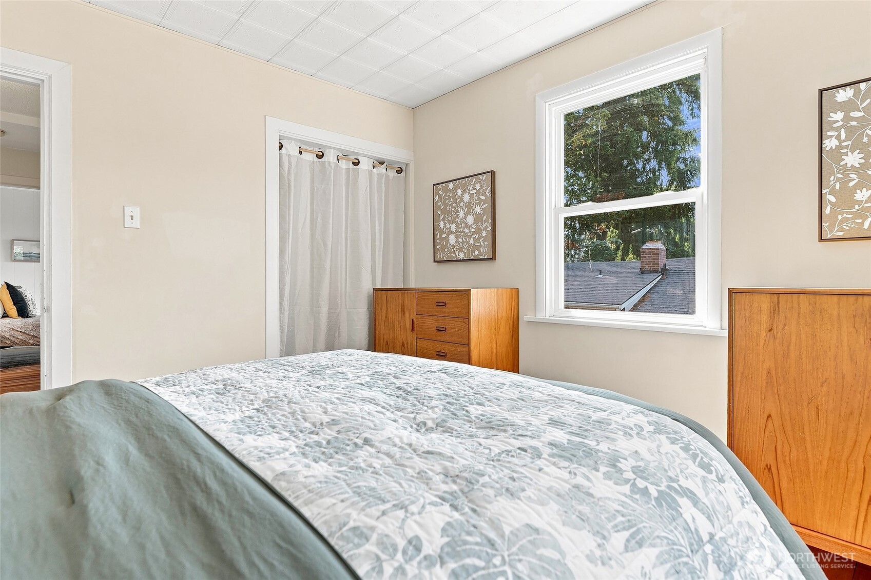 property viewer photo 22