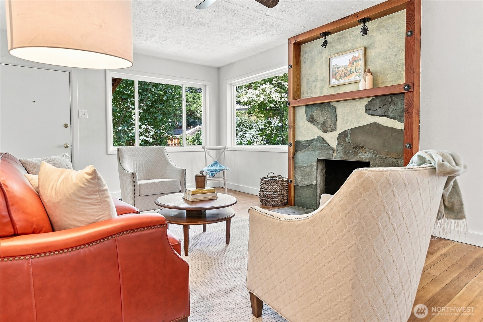 property viewer photo 6