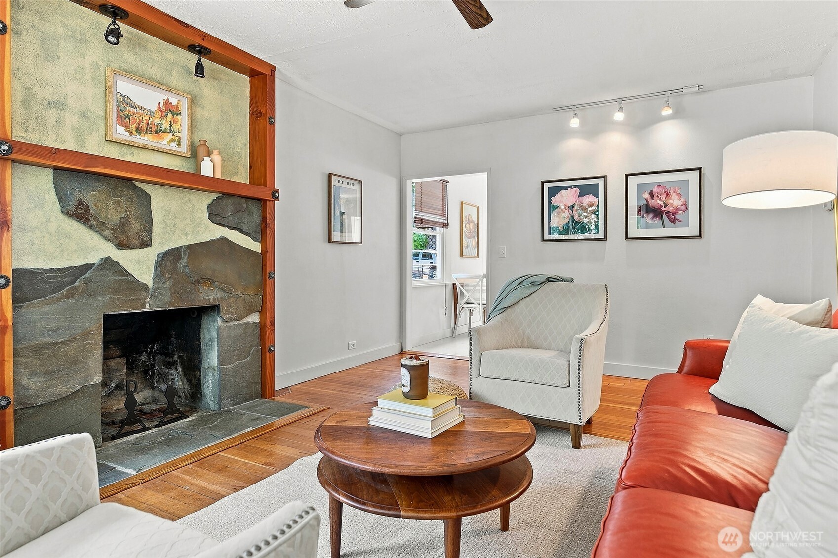 property viewer photo 8