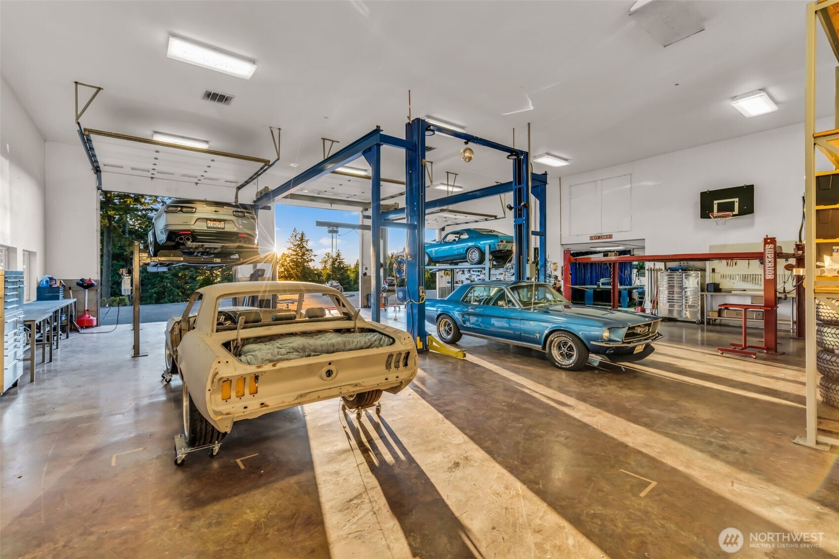 main property photo 22