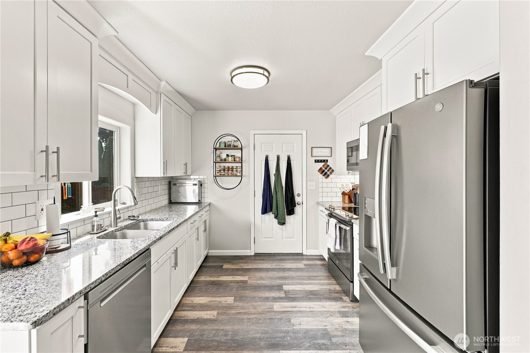 property viewer photo 2