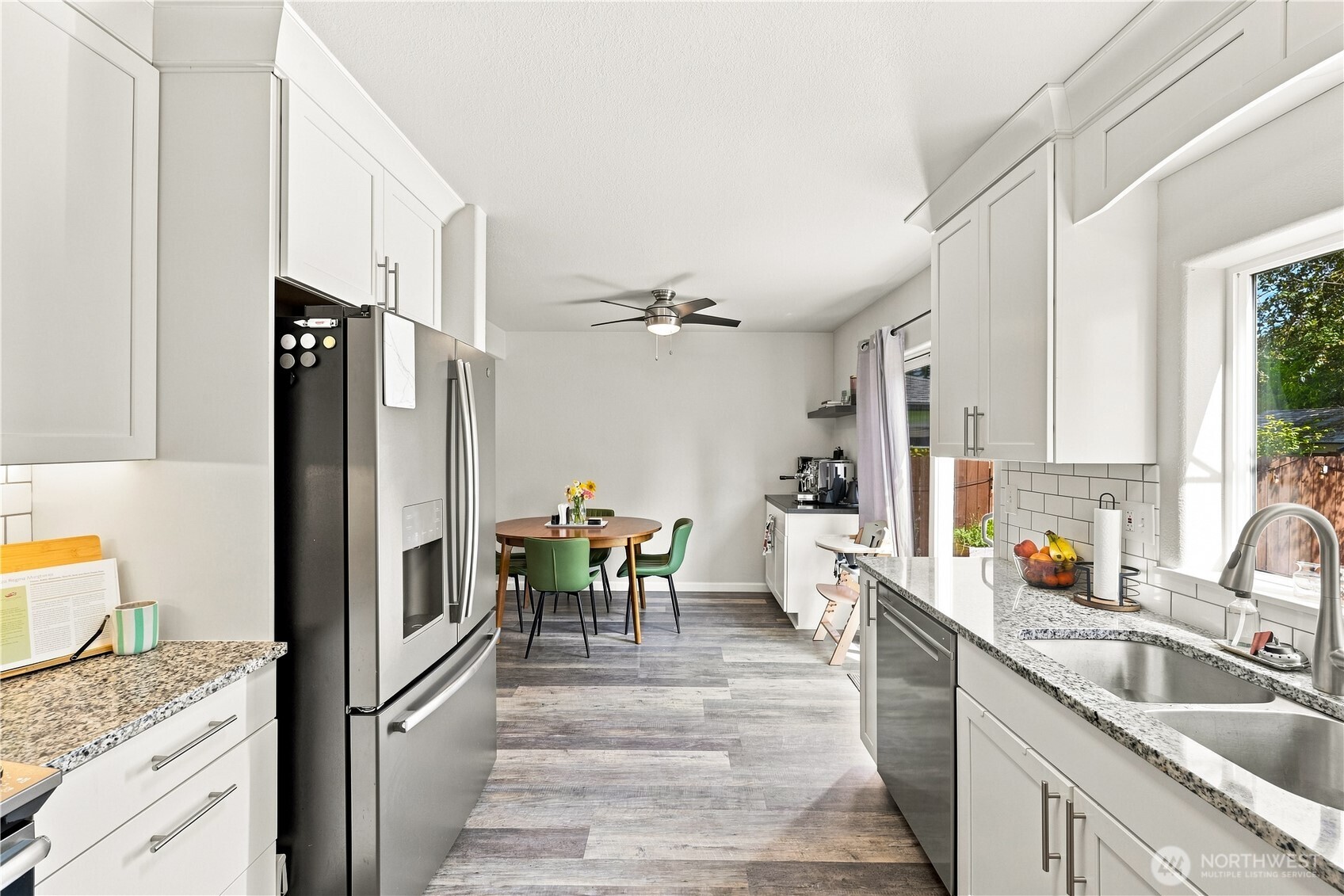 property viewer photo 8