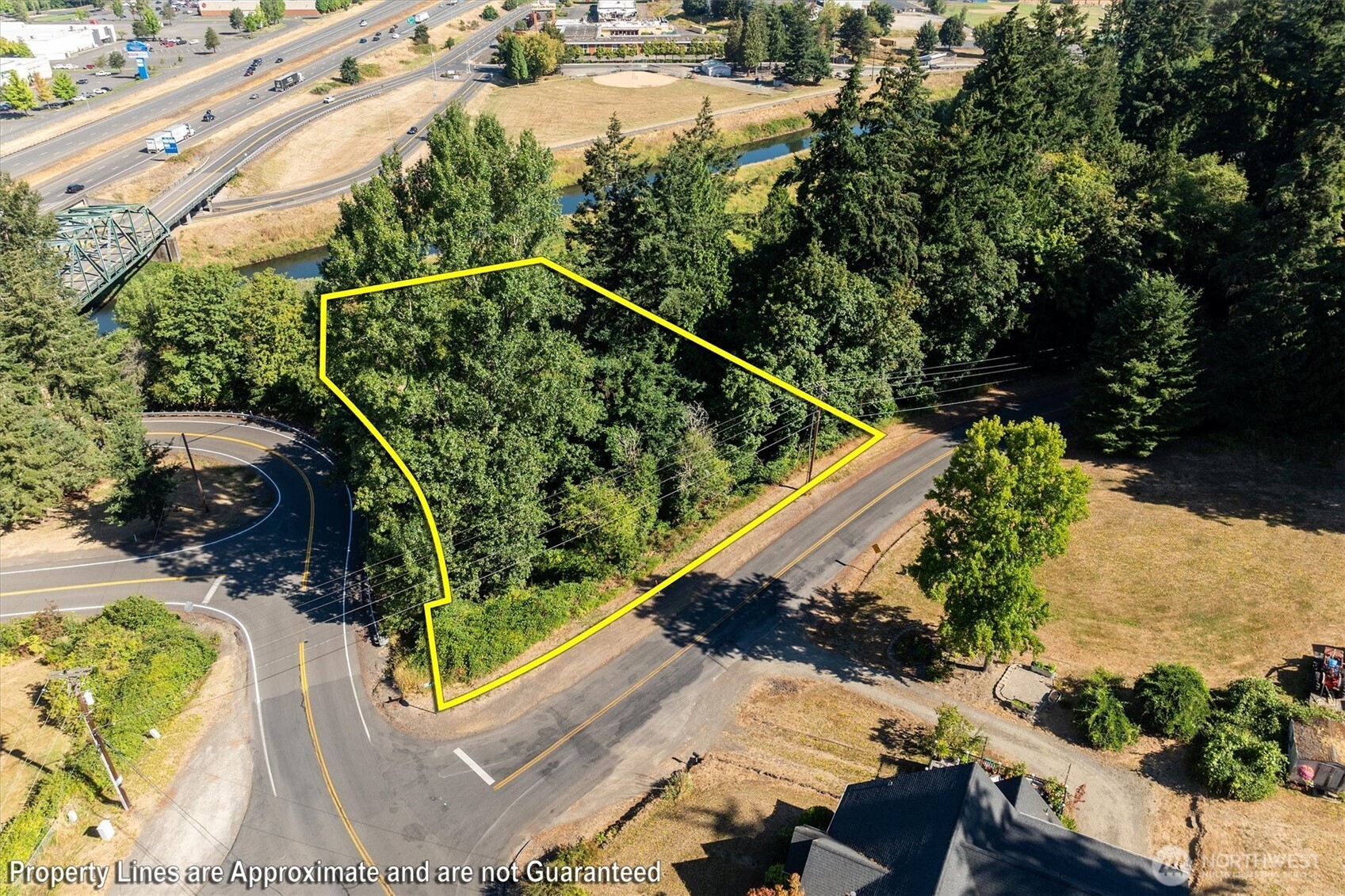 main property photo 4