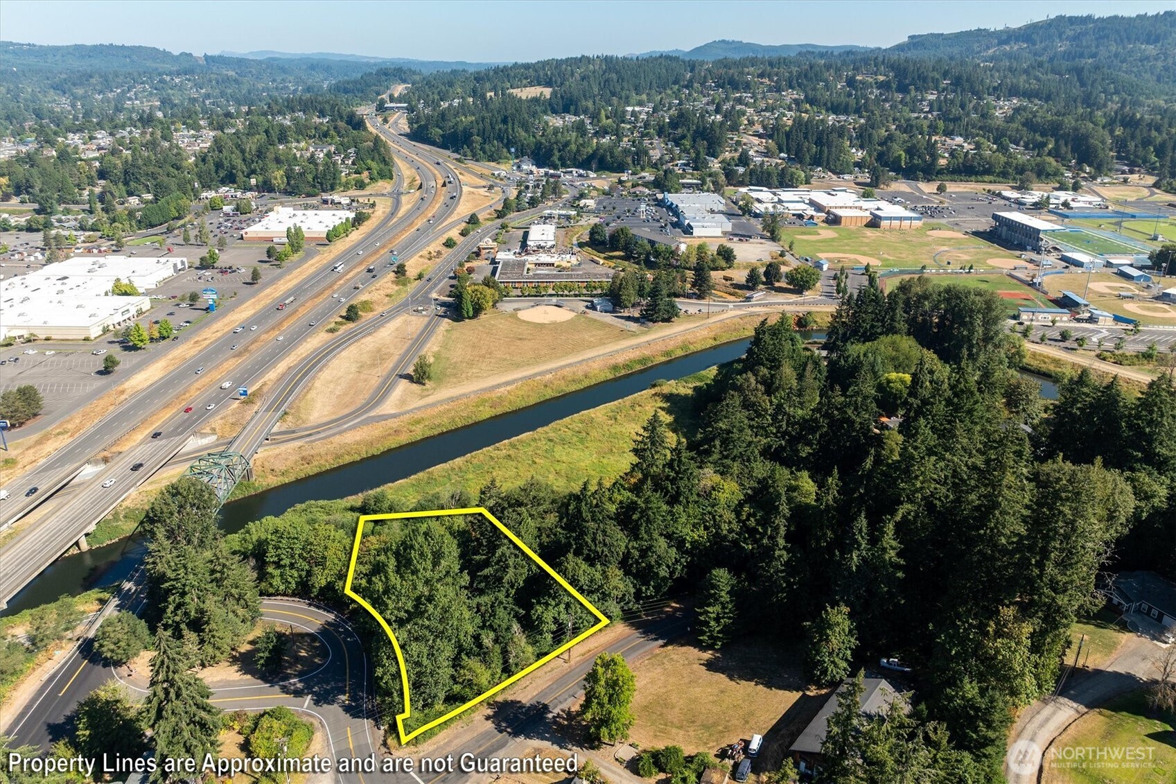 main property photo 6