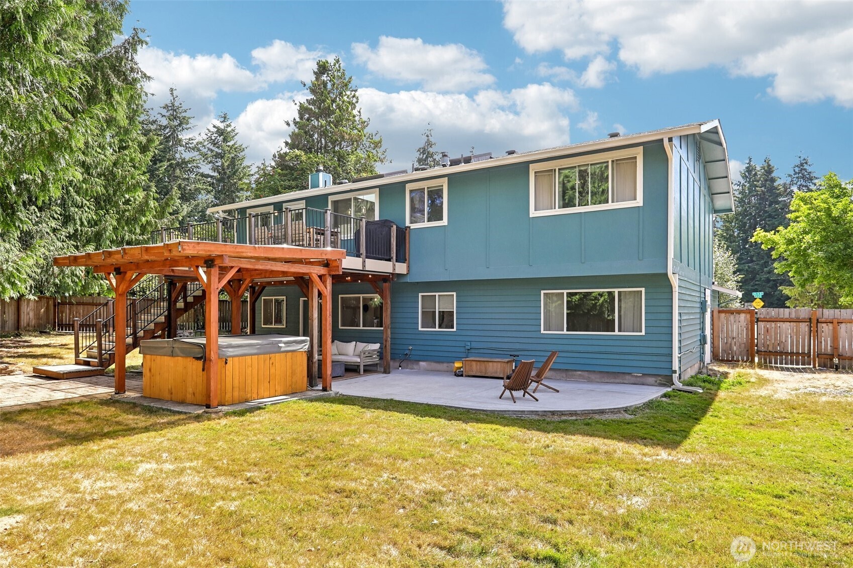 main property photo 31