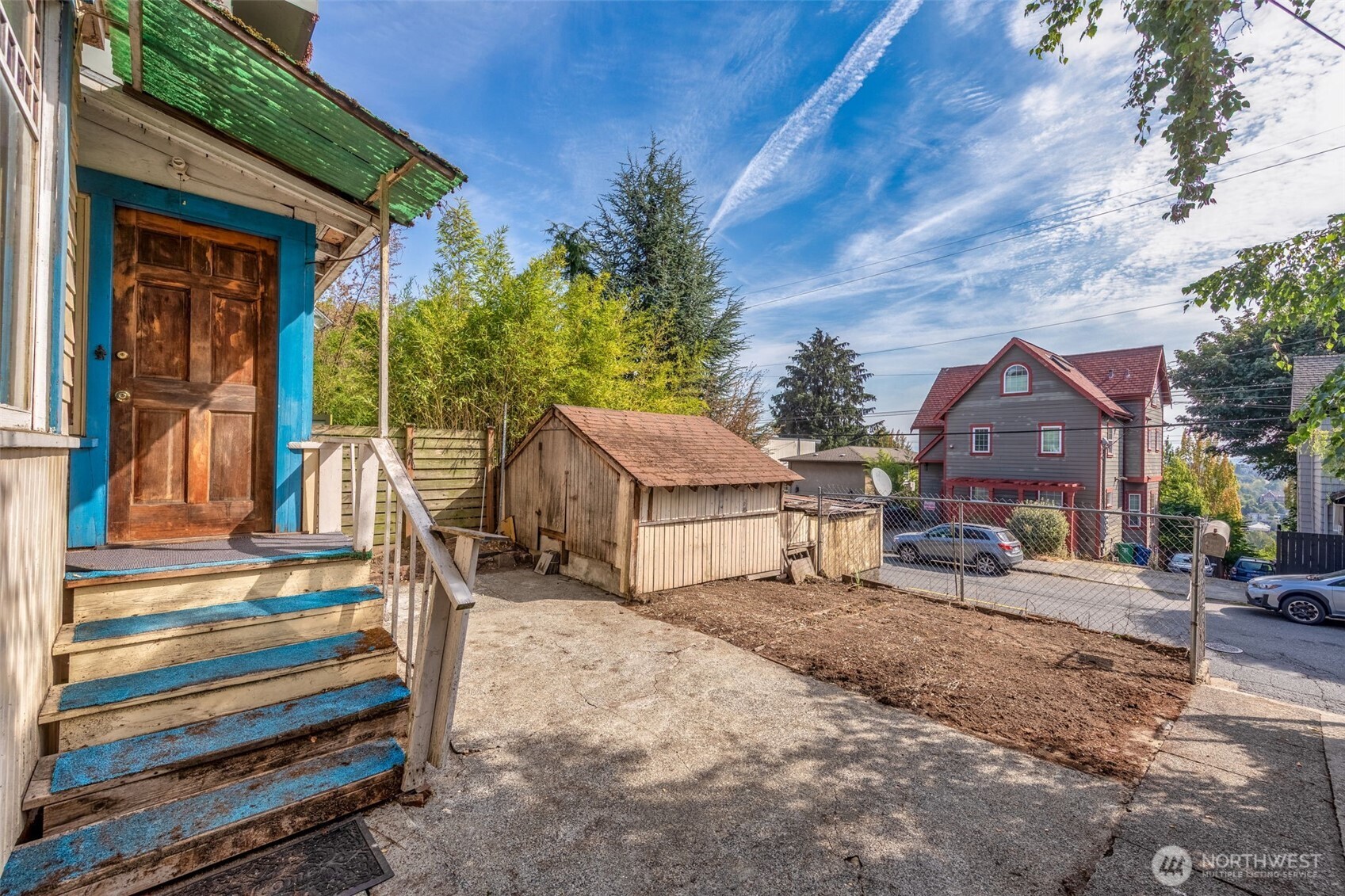 main property photo 31