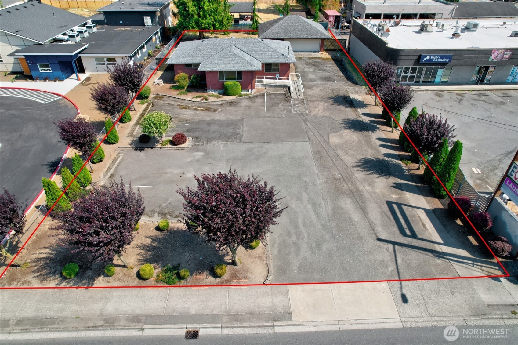 main property photo 21