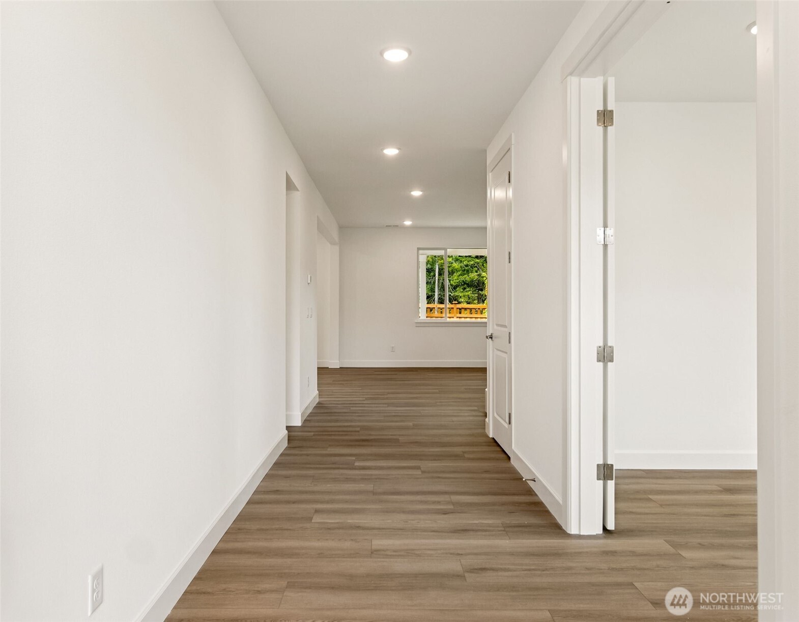 property viewer photo 1