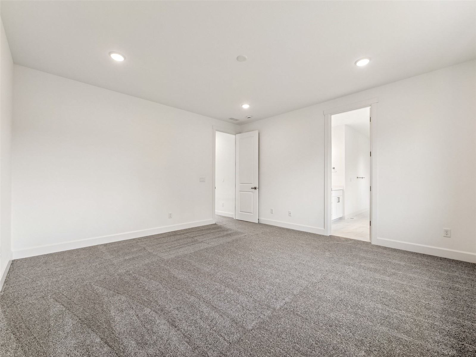 property viewer photo 16