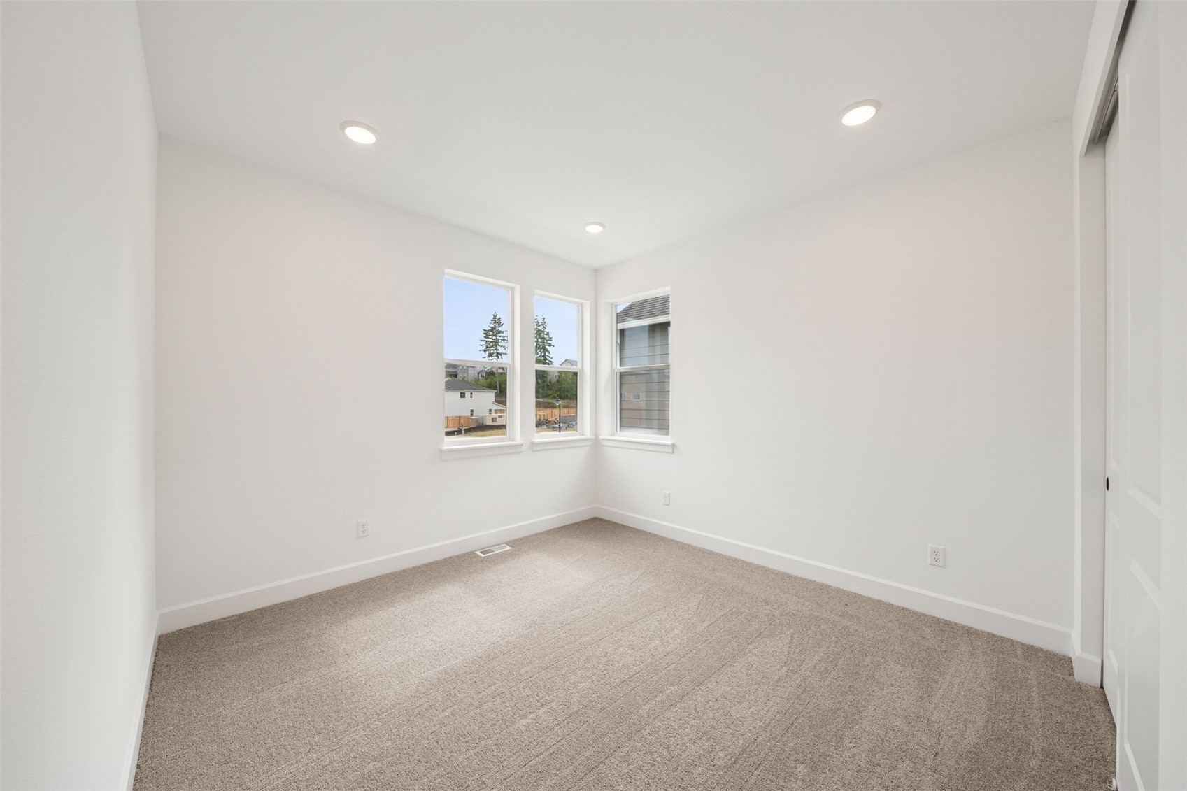property viewer photo 22