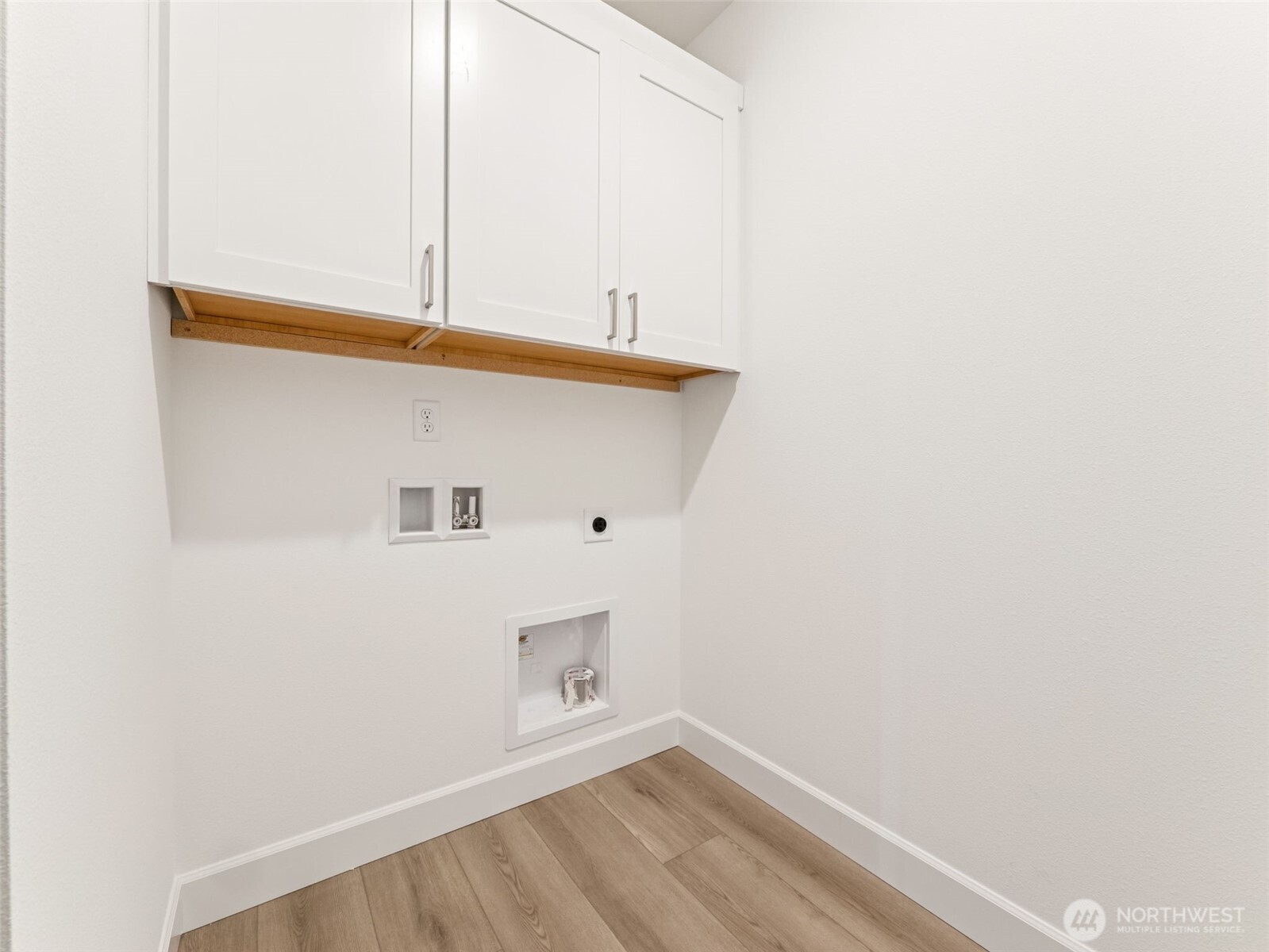 property viewer photo 26