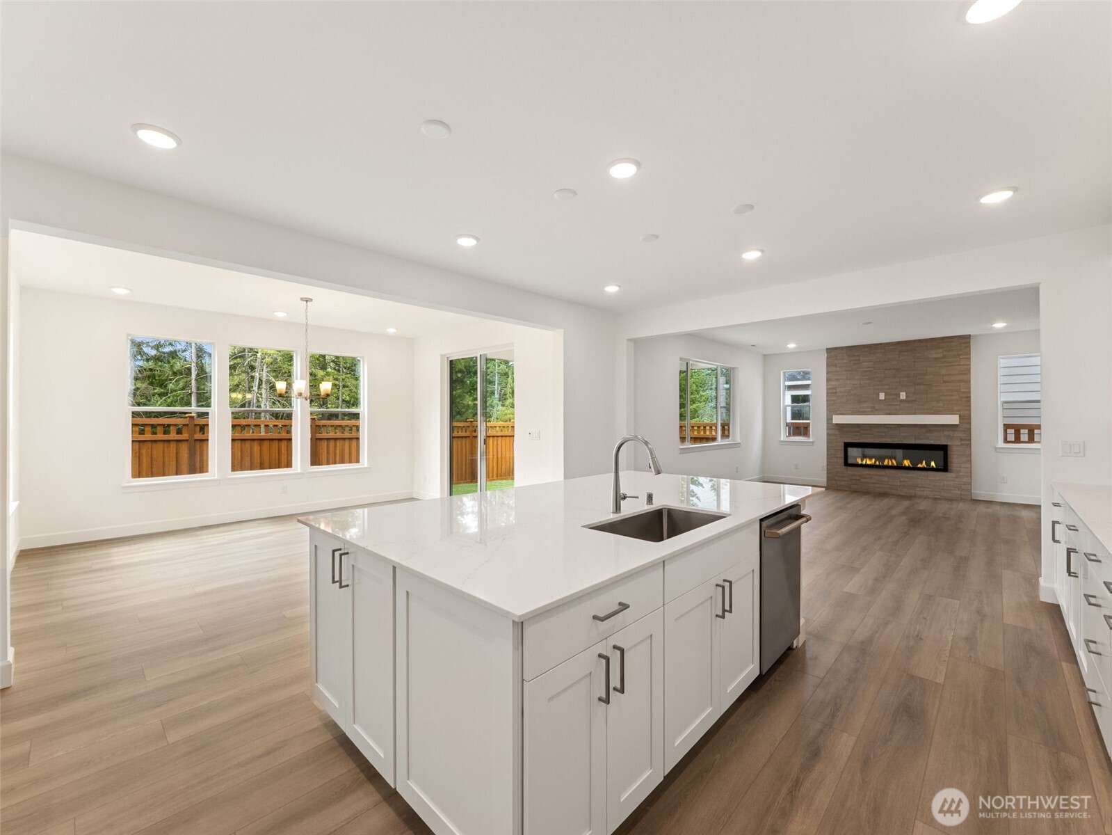 property viewer photo 8