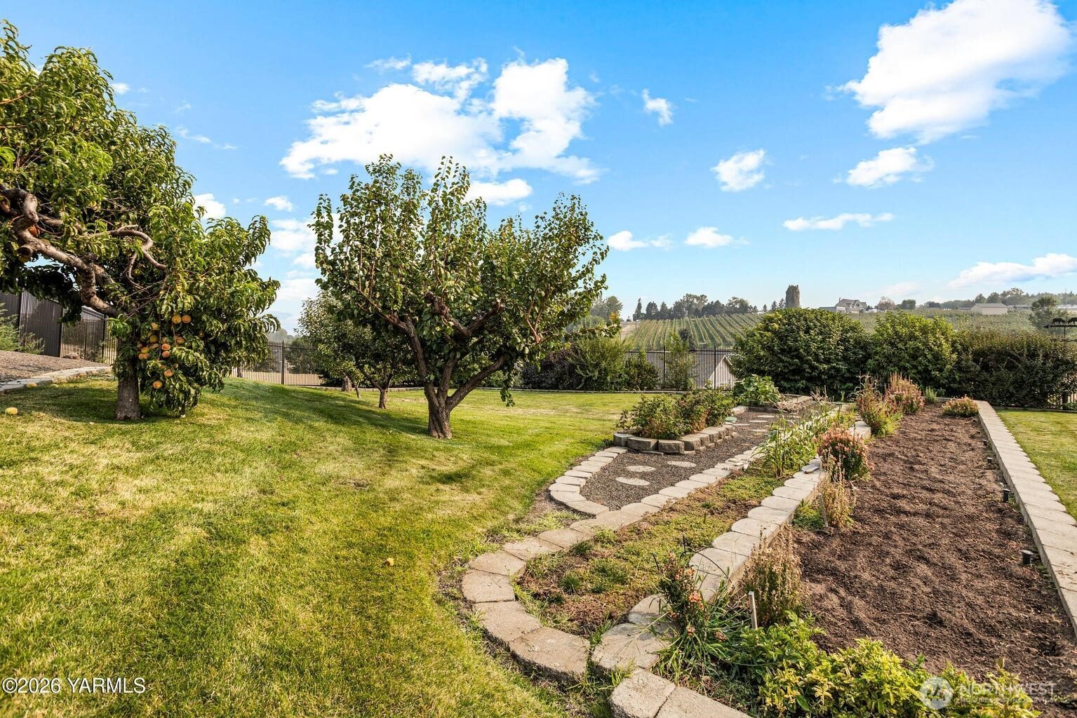 main property photo 32
