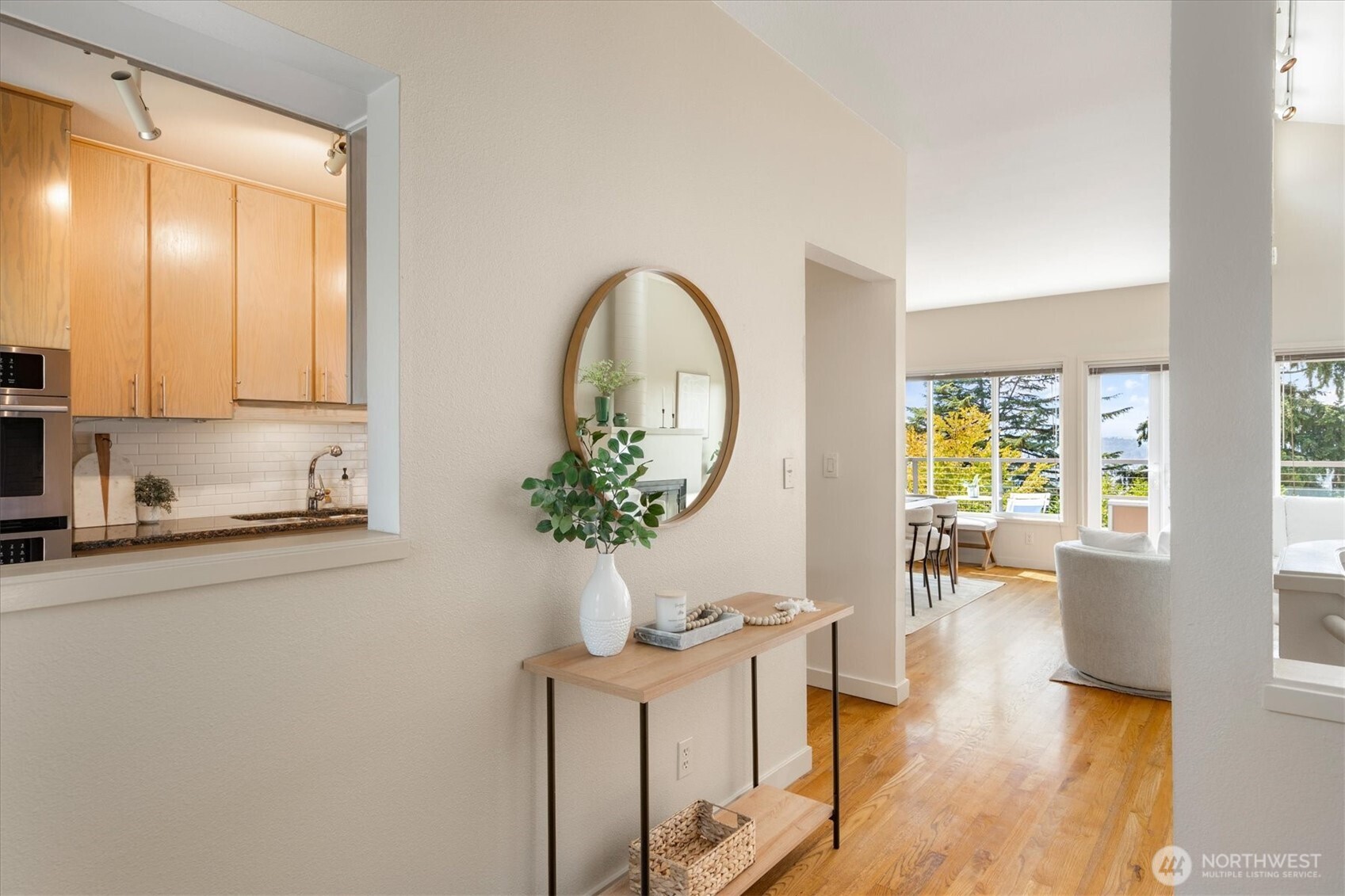 property viewer photo 5