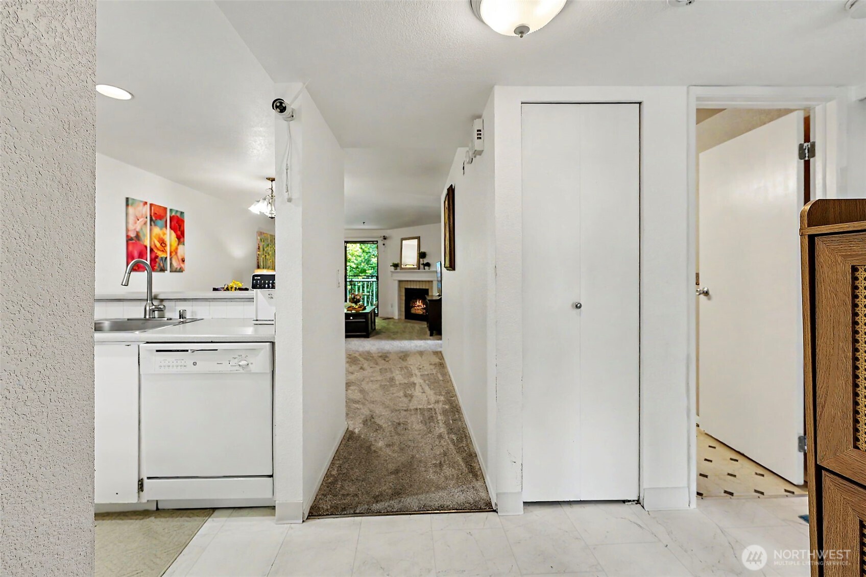 property viewer photo 2