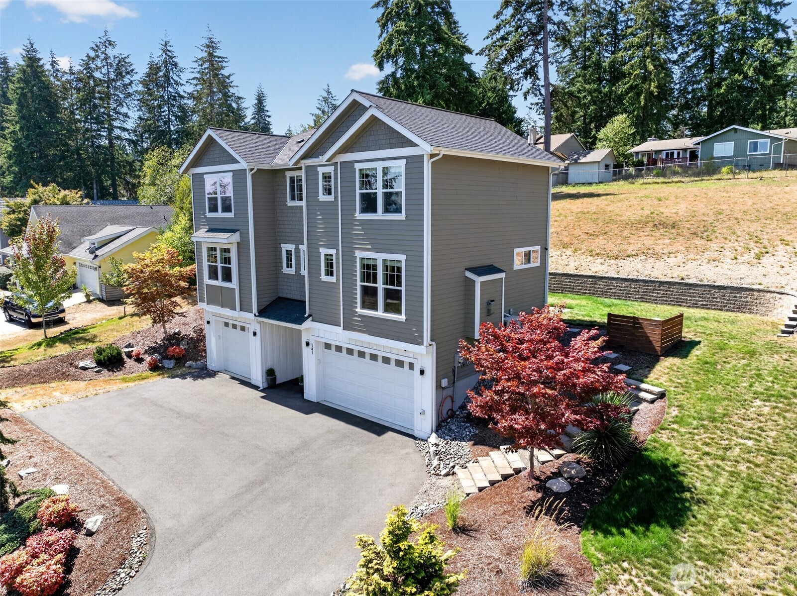property viewer photo 1