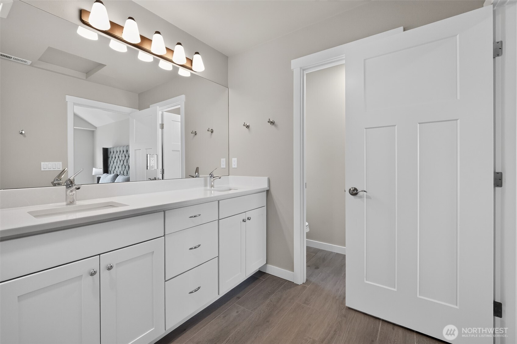 property viewer photo 20