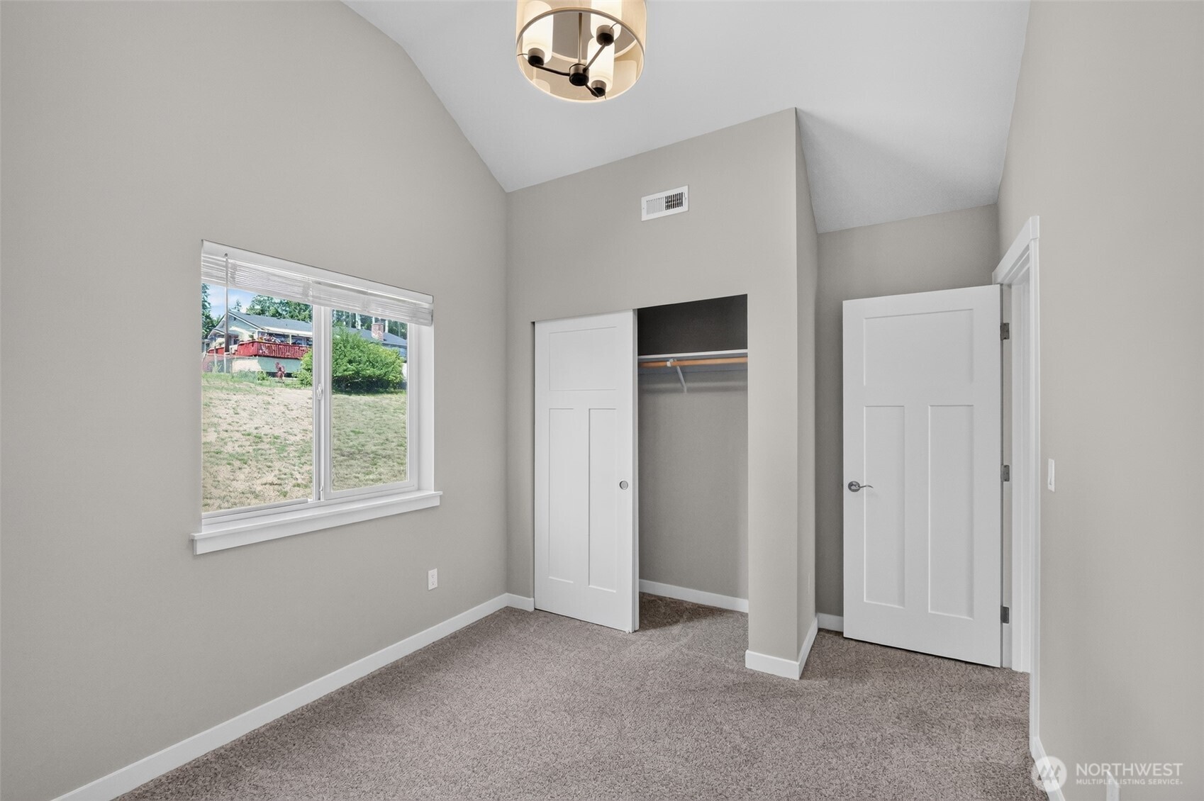 property viewer photo 21
