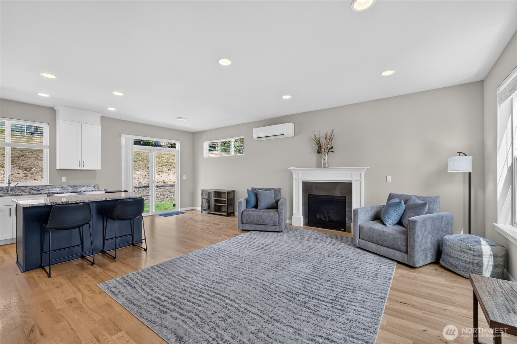 property viewer photo 5