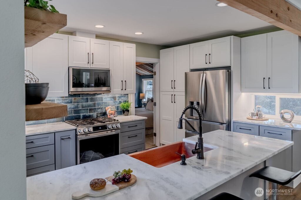 property viewer photo 16