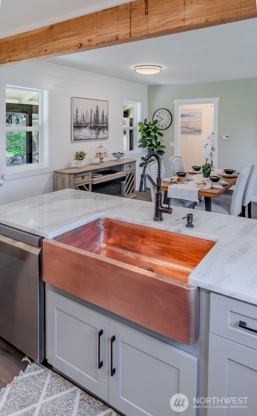 property viewer photo 22