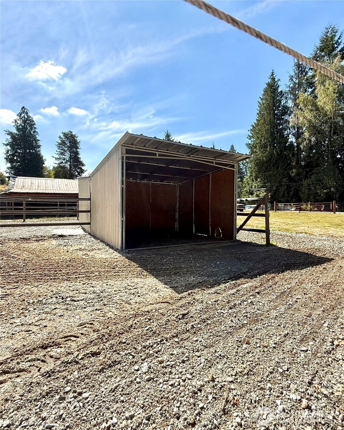 property viewer photo 4